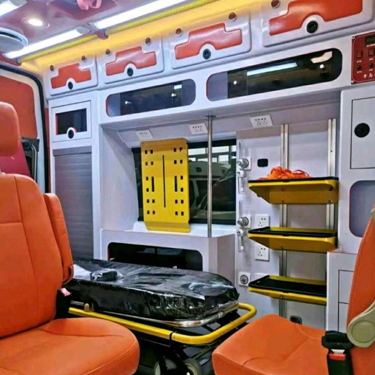 日喀则长途救护车护送病人租赁价格